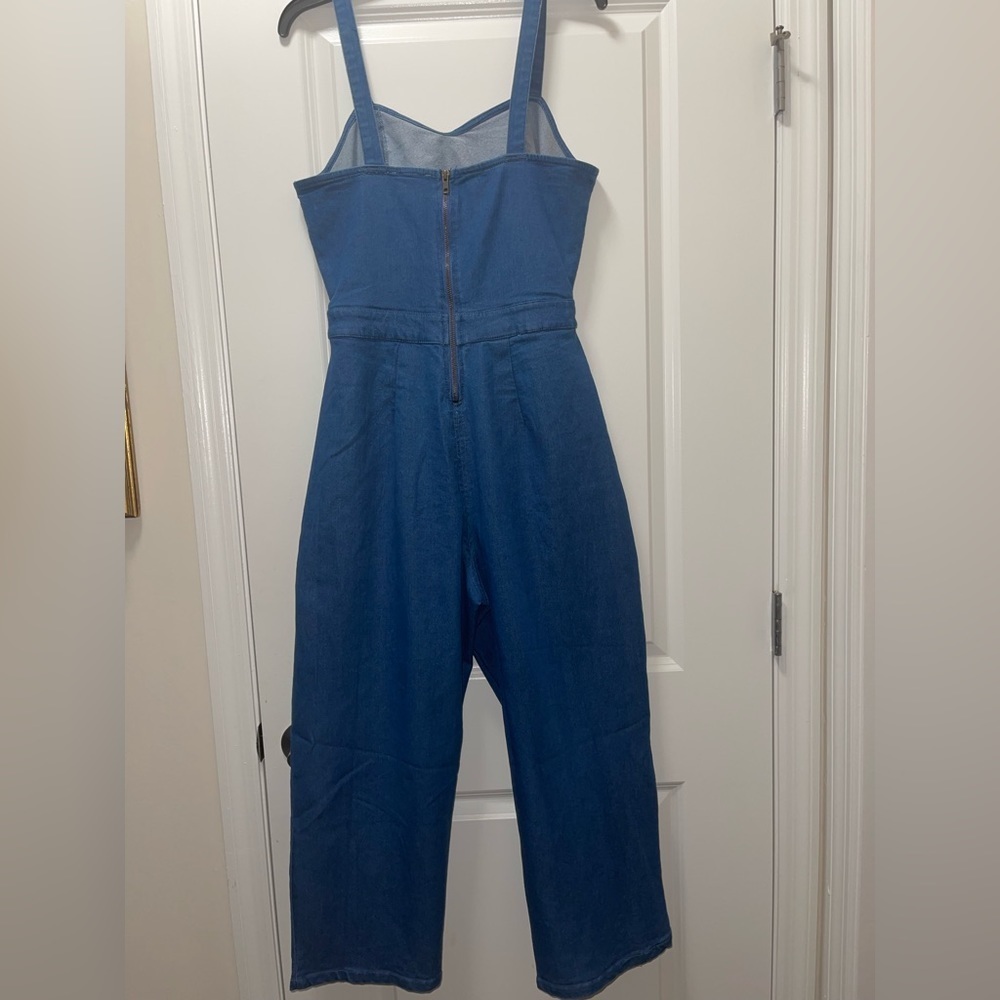 NWT $50R Derek Heart Denim Jumpsuit With Front Cutout . - Picture 4 of 10